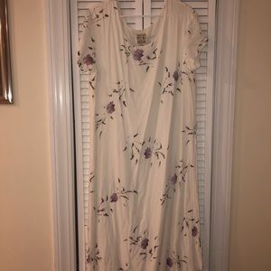 Long short sleeve women’s floral dress
